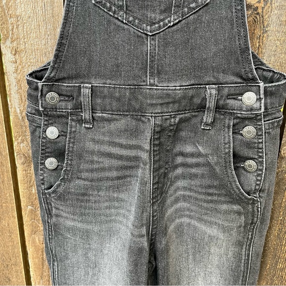 Old Navy Skinny Overalls In Washed Black Sz 4 Petite - Picture 6 of 16
